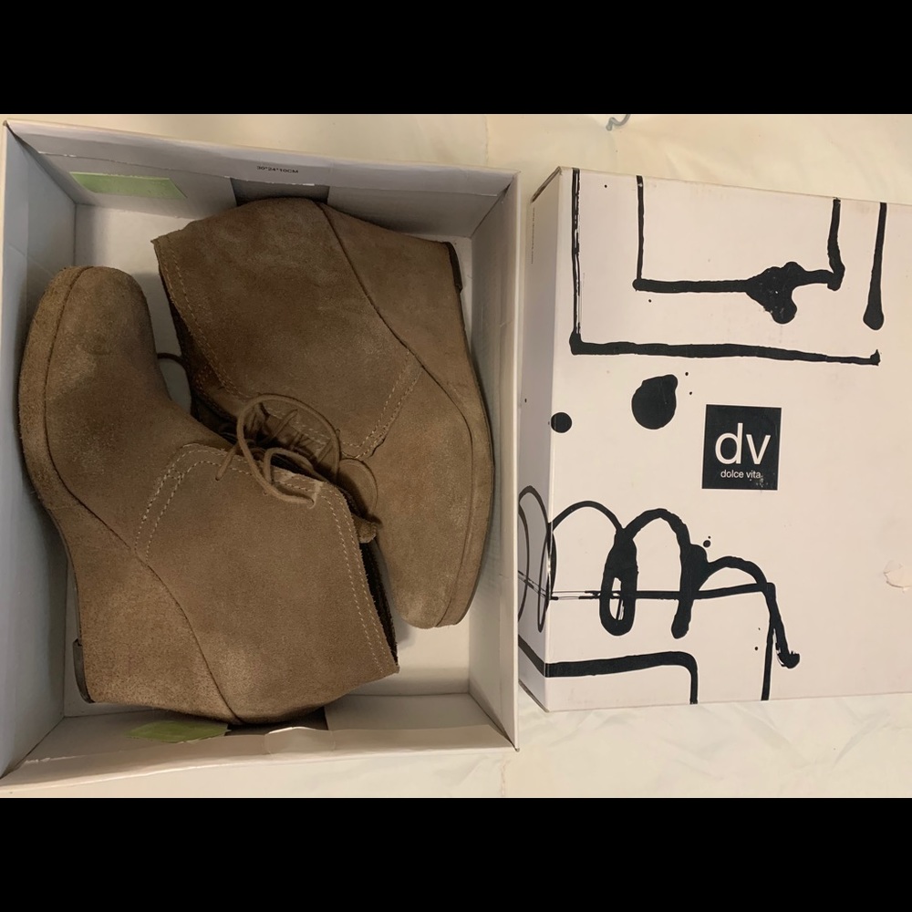 Dolce Vita booties - Size 9